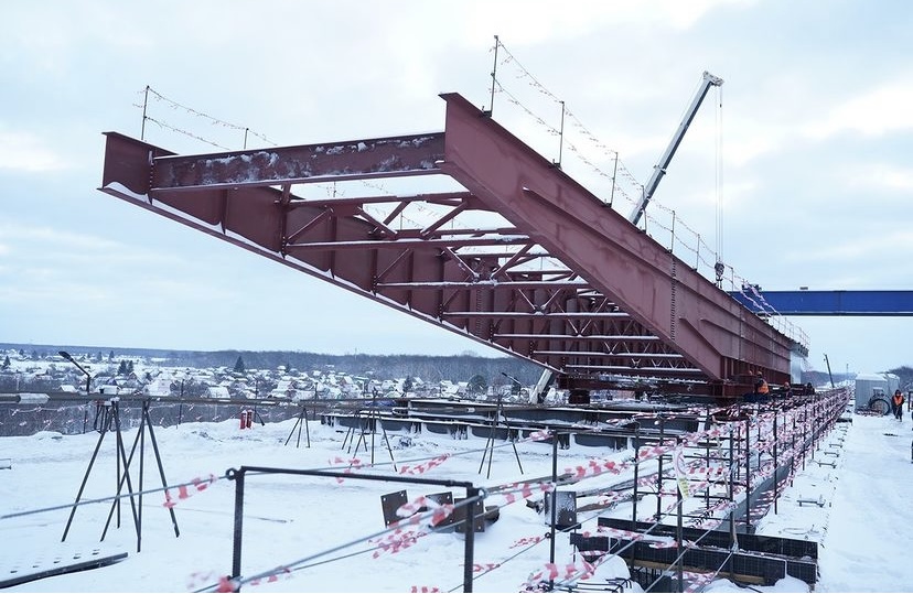 Строительство Восточного выезда из Уфы перешло к стадии надвижки моста